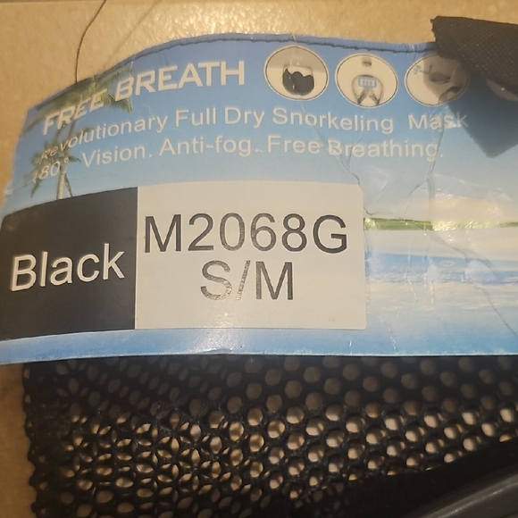 Full Face Snorkel Mask in Black